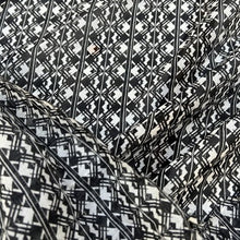 Charger l'image dans la galerie, Foulard carré