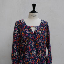 Charger l'image dans la galerie, Haut Nigelle - Lyocell Nuit fleurie