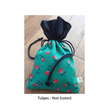 Charger l'image dans la galerie, Petite pochette à cordon