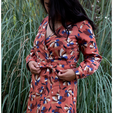 Charger l'image dans la galerie, Robe Hellébore COURTE - Lyocell Fleurs de Sienne