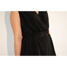 Charger l'image dans la galerie, Robe Cobée COURTE - Soie Noire