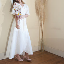Charger l'image dans la galerie, Robe Anémone LONGUE - Lin Blanc cassé